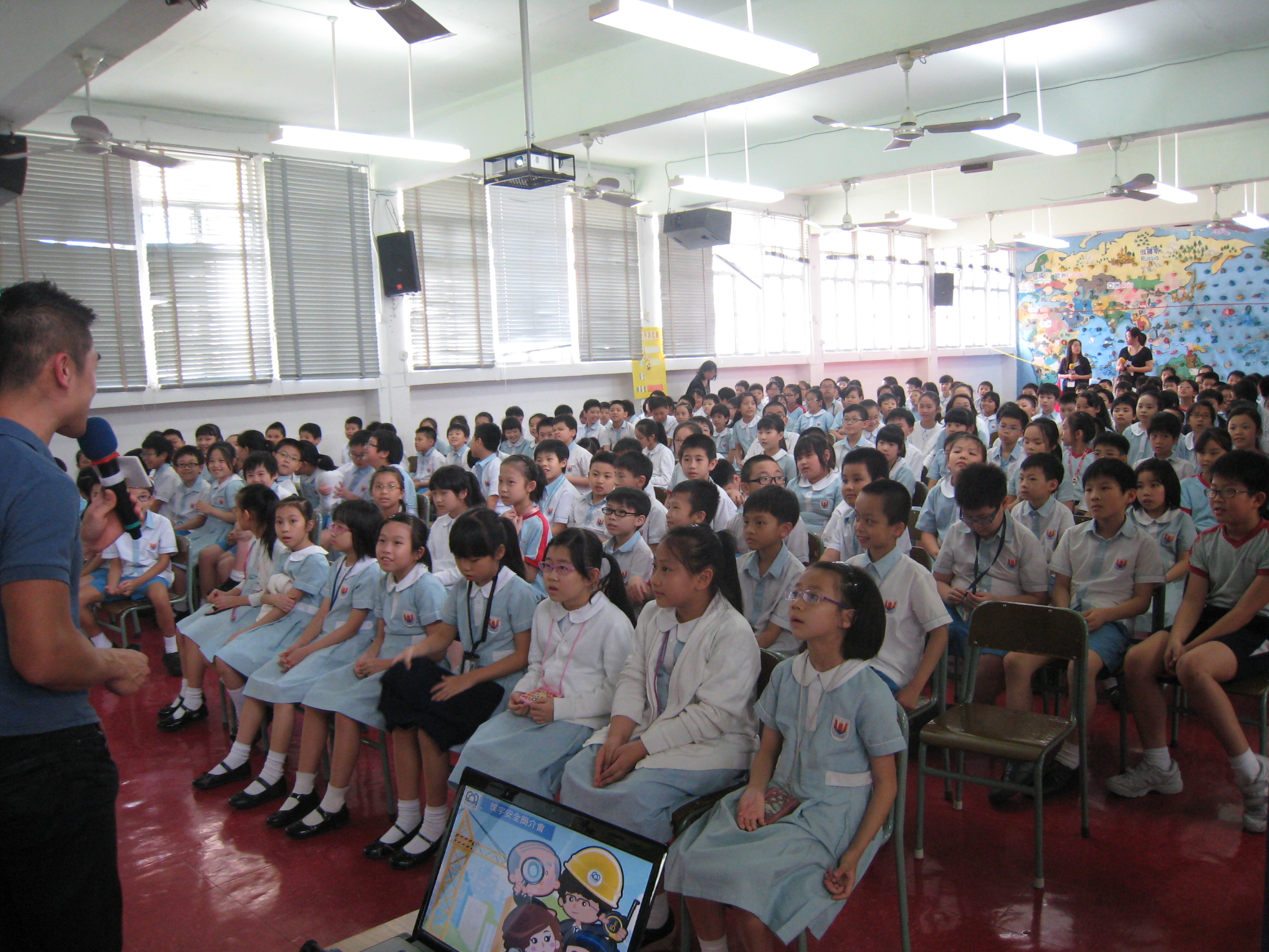 柏立基教育学院校友会李一谔纪念学校