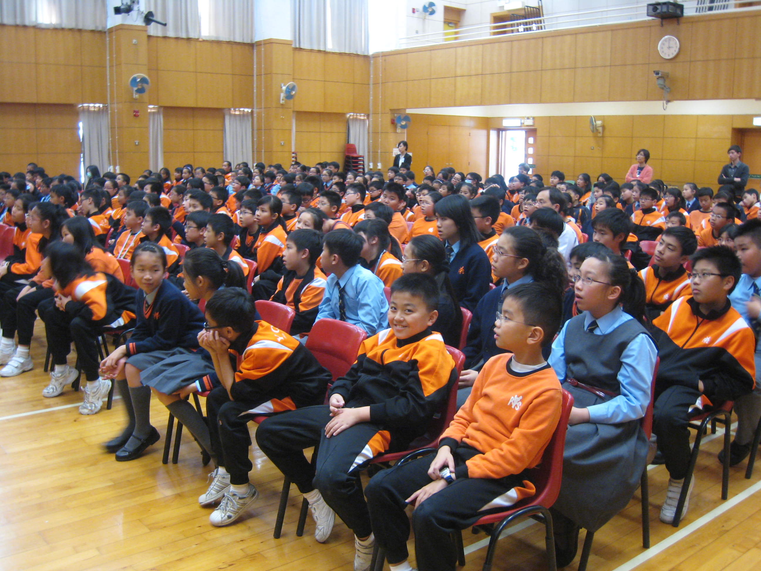 油蔴地天主教小学 (海泓道)